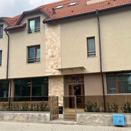 Хотел Bliss Kazichene Exterior photo